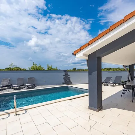 50 Shades Of Grey Villa *